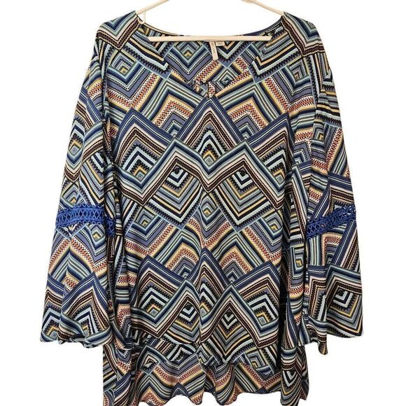 Cato BOHO Bell Sleeve V-Neck Top Large Blue Geometric V-Neck Crochet Accent Size - Picture 1 of 7